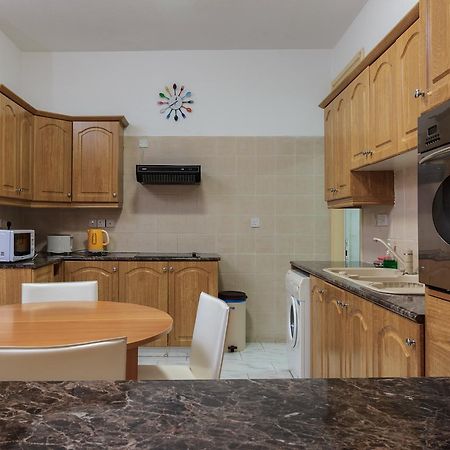 Les Palmiers House Apartamento Larnaca Exterior foto