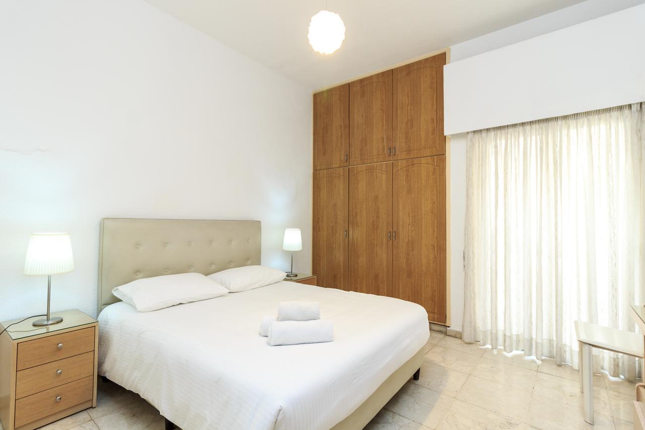 Les Palmiers House Apartamento Larnaca Exterior foto